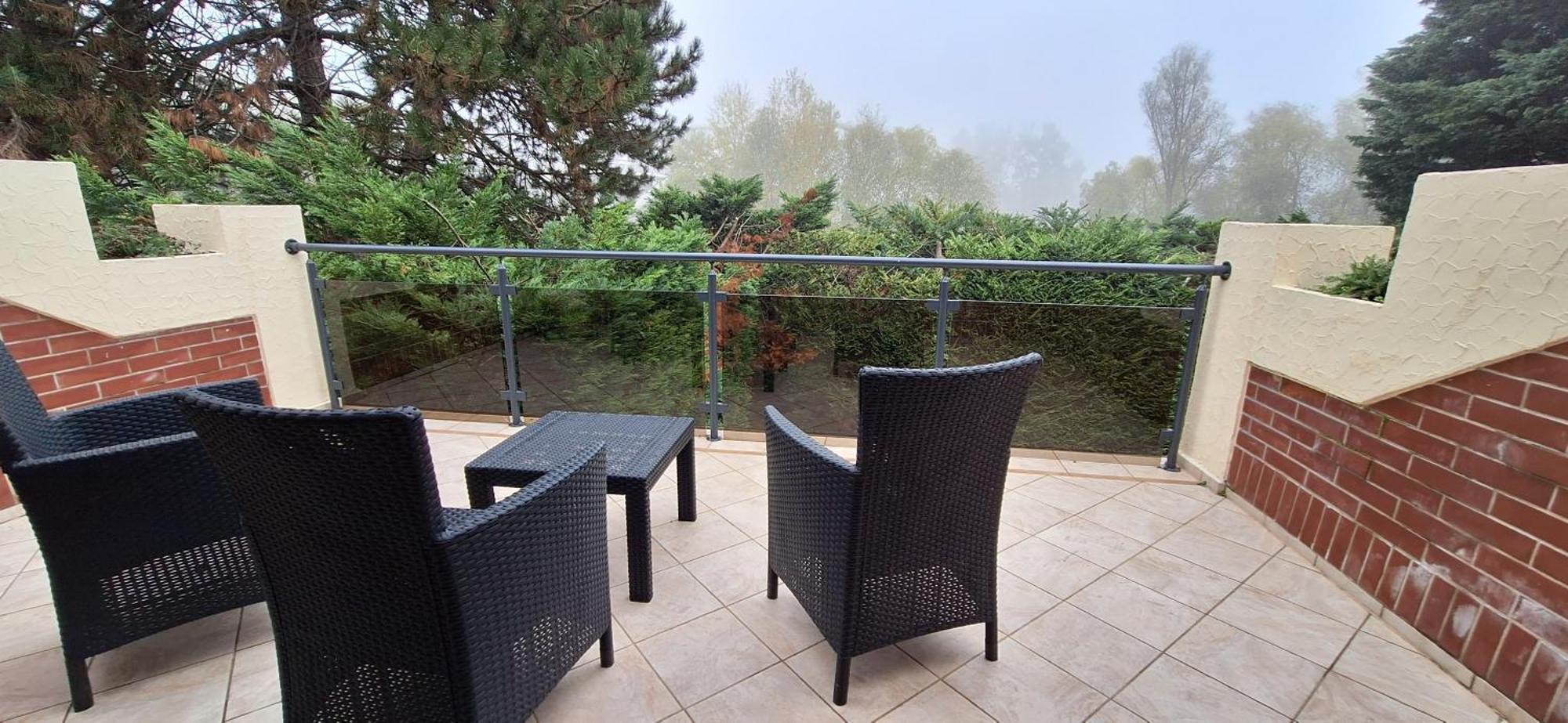 Atryum Hotel Szolnok Luaran gambar