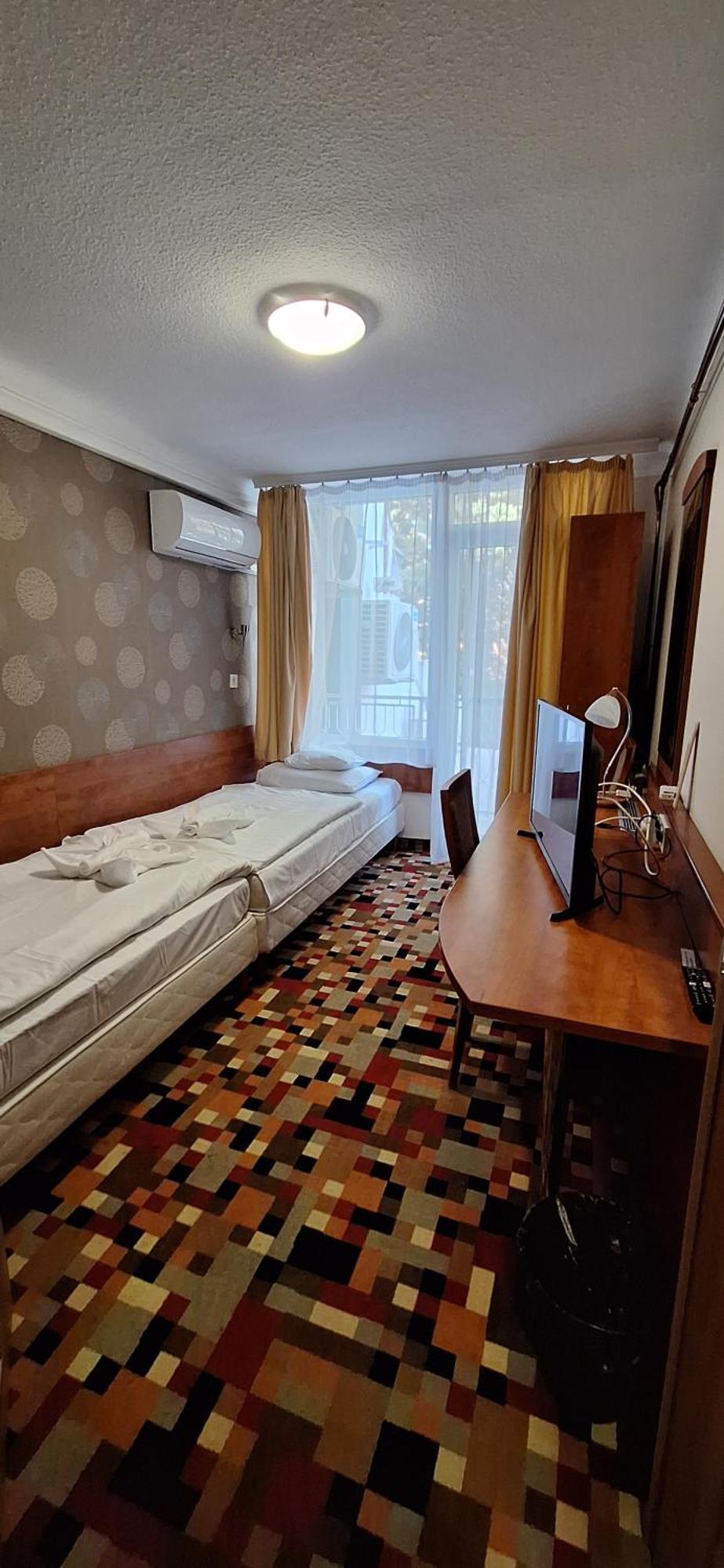 Atryum Hotel Szolnok Luaran gambar